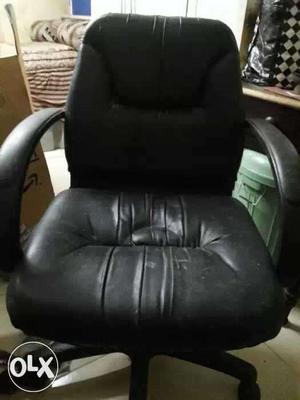 Black Leather Office Rolling Chair