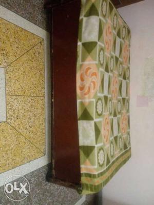 Diwan (4' X 6') with mattress