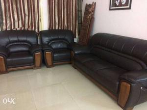 Godrej leather sofa set in almost new condition.
