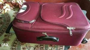Hi I sell my new travelling bag new one still not