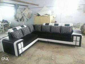 Leather sofa corner in a 4 piece 2 year warranty