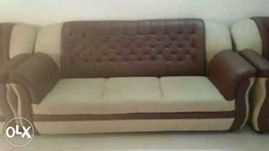 Only 3 month old sofa set