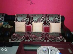 Only 5 Month old 5 Seater Sofa Set