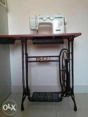 Usha Tailoring Machine