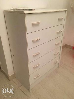 White Wooden Vertical 5 Drawers