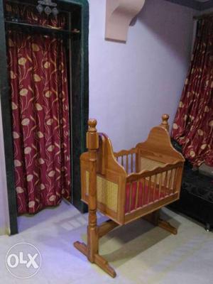 Wood cradle in good condition
