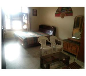 fully furnished room with kitchen phase 11(sector 65)