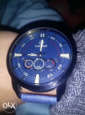 Blue Bracelet Round Chronograph Watch