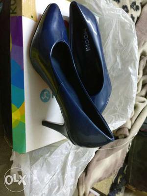 Brand New Mochi Sandals Size 36 Color Navy Blue