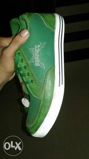 Green Robdies Low Top Shoes