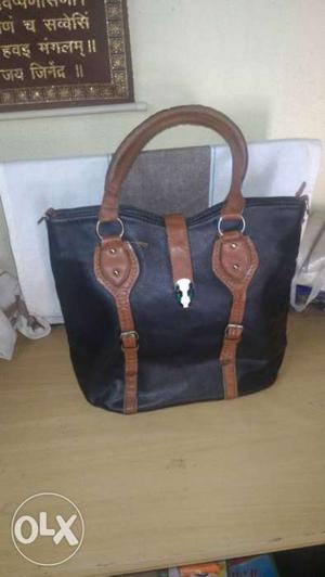 Pure pure new leather bag..before 1 year