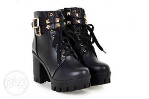 Size: 35 only one time wear, awesome boots,