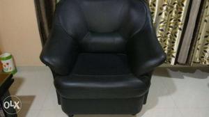 3+1+1 faux leather sofa set in good condition.