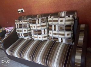 3+1+1 sofas set 1 months used gently used
