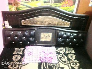 Double bed is very good condition..only 1 month