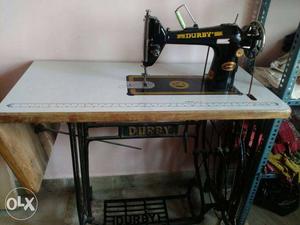 Durby sewing machine one year old good condition