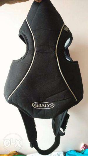 Graco Infant Sling Baby Carrier almost new