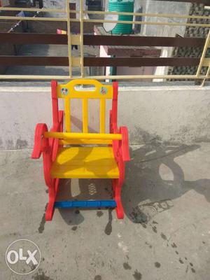Kids chair in new condition. Very comfortable and