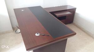 Luxury office table and cupboad for sale