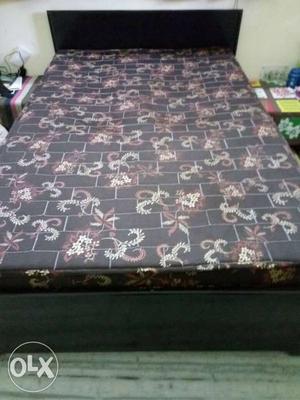 Queen size box bed 6*4 with mattress, almost new
