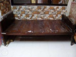Rosewood bed (3x6) dismantalable fixed with