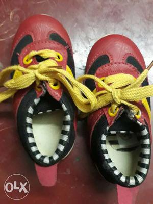Baby shoes.suitable upto 1.5 yrs..strong