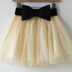Pretty little skirt for girls from crazyfads