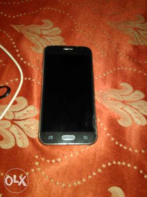 Samsung 4g phone J2 9 month old in good condition