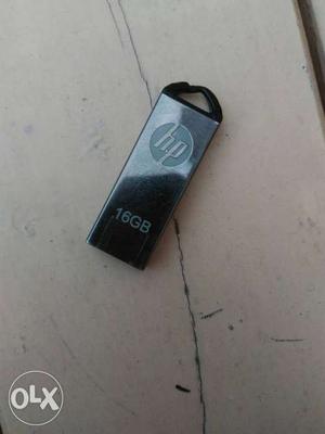 HP 16 GP flash drive 1month old