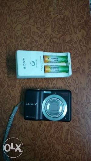 I want to sell my Lumix Panasonic digital camera.