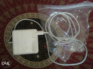 Mac book charger 85w totally sealed packed