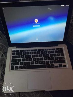 MacBook Pro (Apple) 250GB HDD AND 4GB RAM 3hrs bty backup
