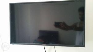 SAMSUNG | 32INCHES | series 5 | LED | Mint