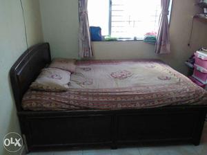 5 x 6 ft double bed without mattress