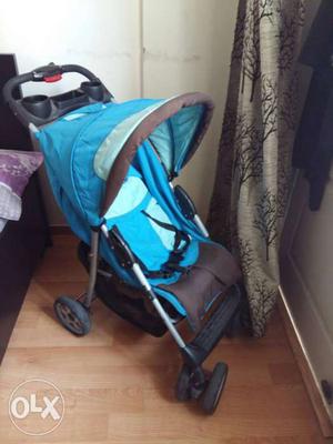 Baby pram in good condition with hand rest