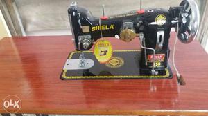 Brand new Sheila sewing machine not used. normal