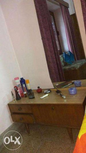 Dressing Table with mirror 