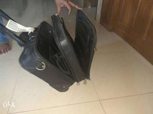 Laptop stroller and over nighter in good condition