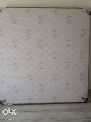 New sleepwell mattress softec king size