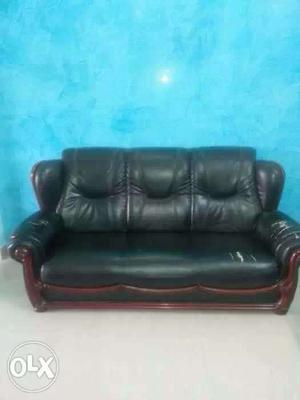 Plush cosy leatherette Sofa set 3+1+1 Sofa for Sale!