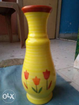 Somny flower vase yellow delicate a pair for 500