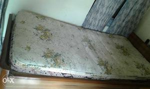 White And Green Floral Mattress