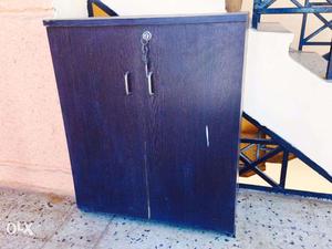 Wooden shoe cabinet with lock