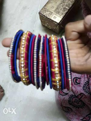 Colour blue&pink thread bangles with pearls