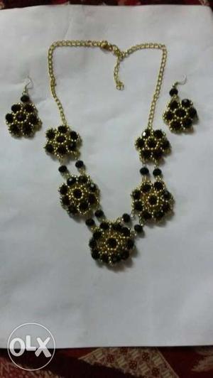 Gold And Black Floral Collar Necklace