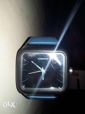 I want to sell my new branded watch 1 year old