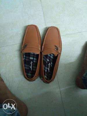 I want to sell my new foot n style loafer 8