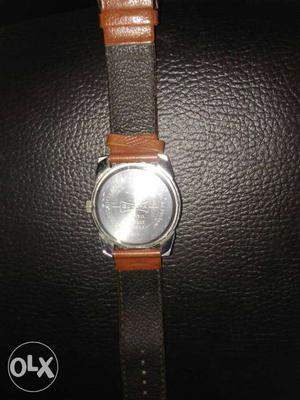 I want to sell my watch sonata with 20 days old
