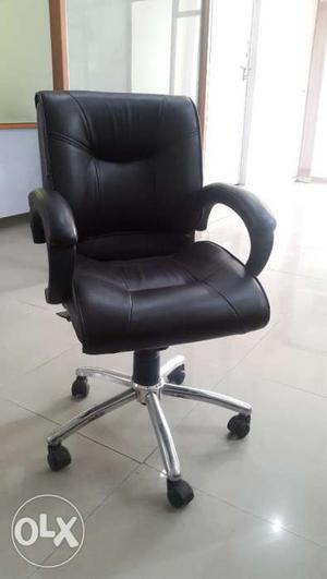 12 Executive chairs for sale