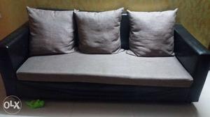 3+1+1 sofa set is on sale